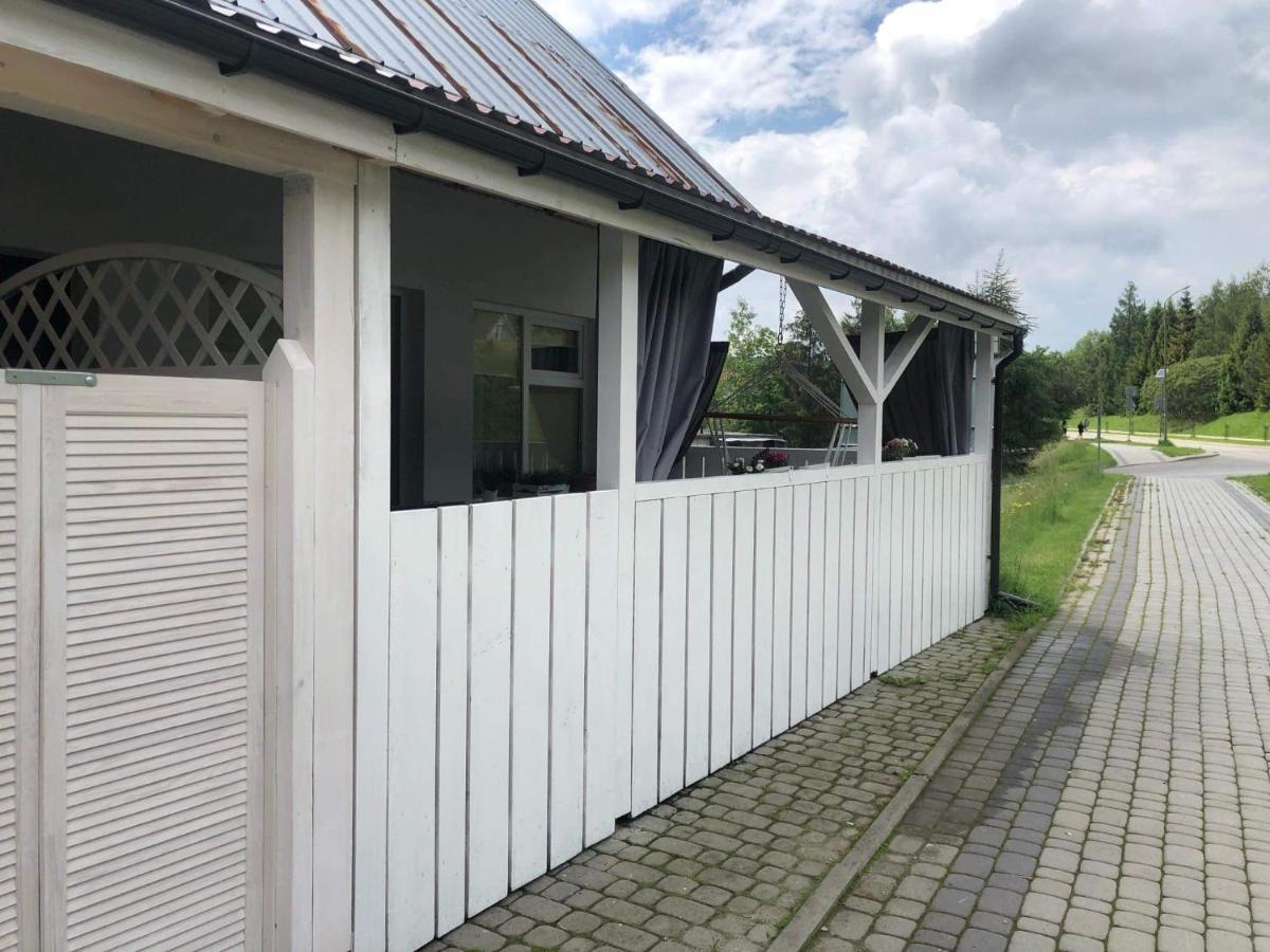 Apartament Deja Vu-Bieszczady Ustrzyki Dolne Exterior photo